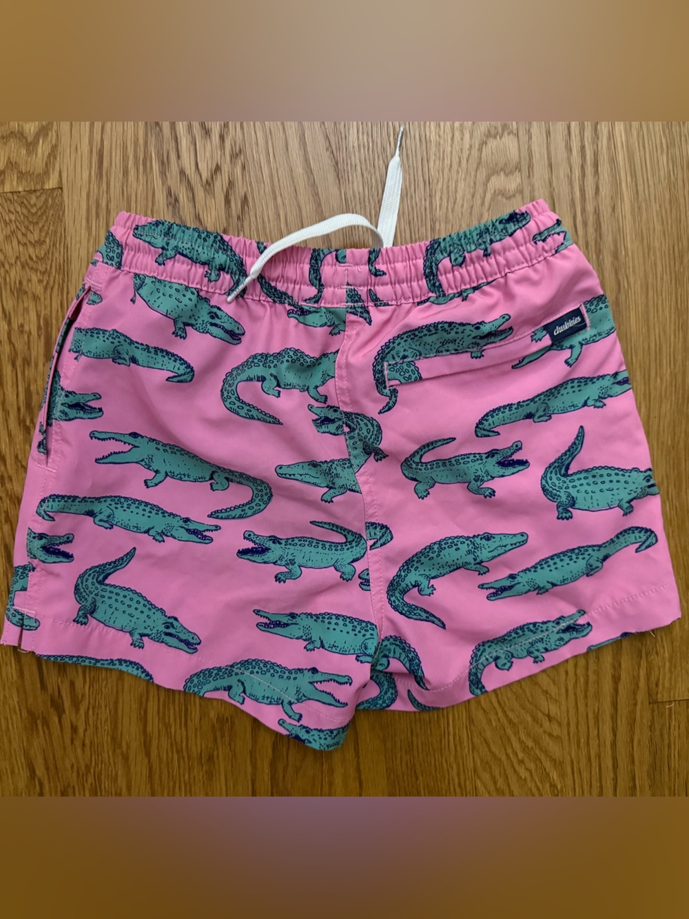 chubbies Pink Swim Shorts with Green Alligator Print - Picture 2 of 4